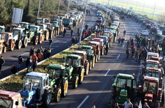 Read more about the article ΣΤΗΡΙΖΟΥΜΕ ΤΟ ΔΙΚΑΙΟ ΑΓΩΝΑ ΤΩΝ ΑΓΡΟΤΩΝ ΚΑΙ ΚΤΗΝΟΤΡΟΦΩΝ